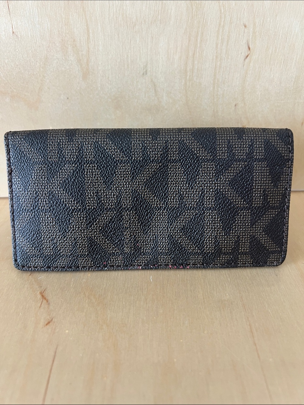 Michael Kors MK Logo Bifold Checkbook Sleeve Cover